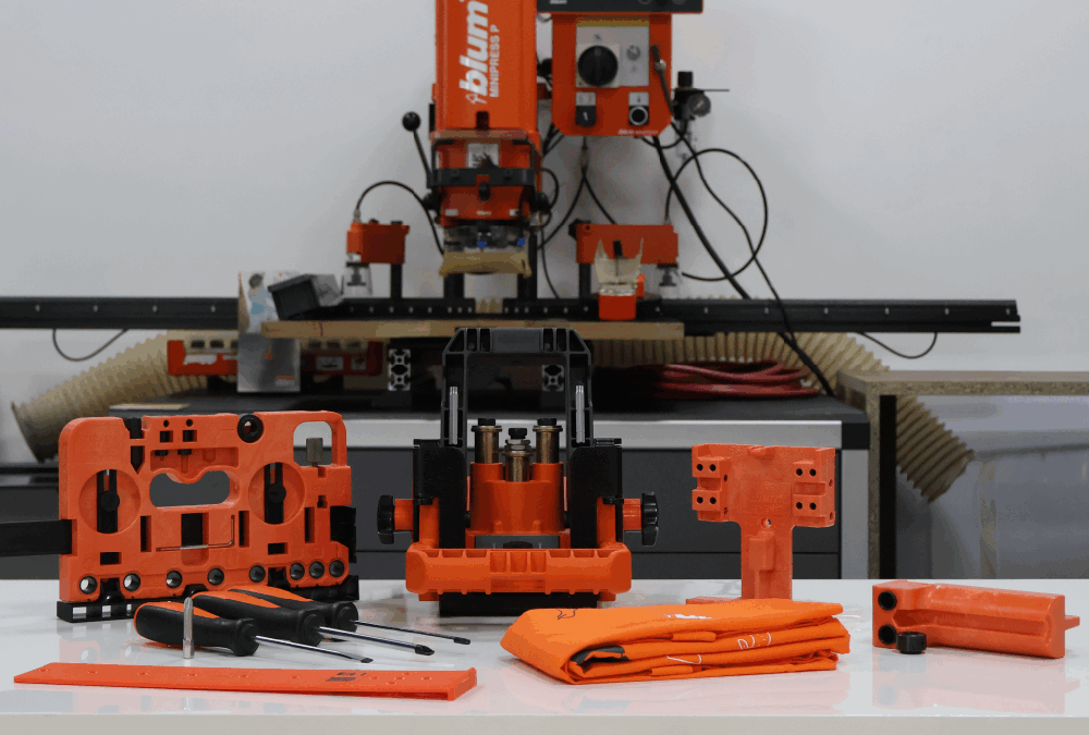 Plantillas de montaje Blum: precisión para fabricantes en Colombia